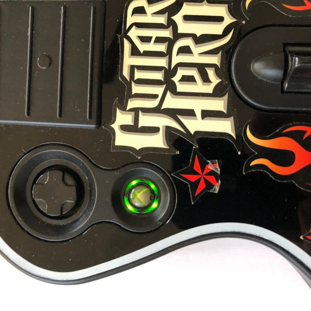 Xbox 360 Guitar Hero Gibson Les Paul Guitar Controller Bundle 6 Games RockBand, - Picture 3 of 9